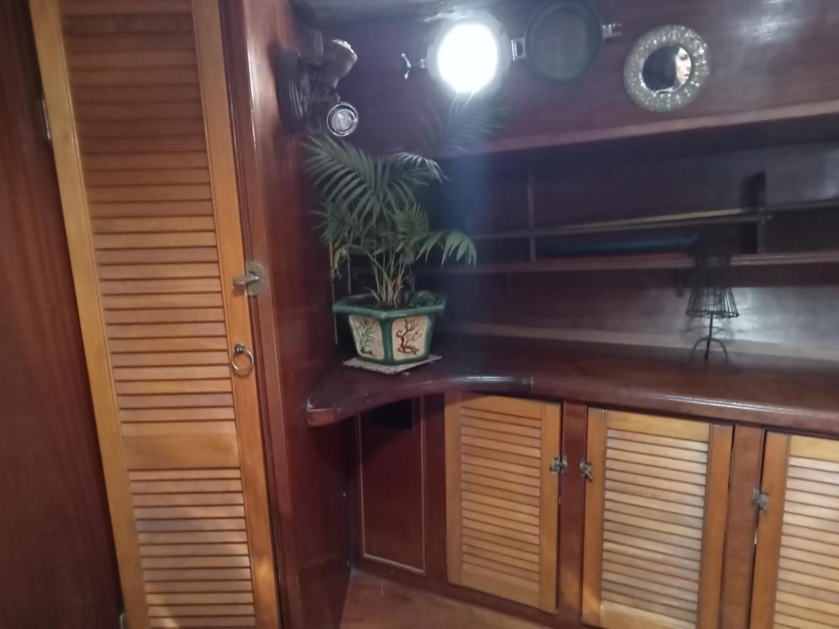 Bateau De Pirates Gruissan Exterior foto